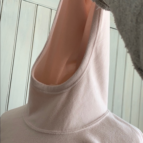 NWT Old Navy active pullover, size L - Picture 4 of 4